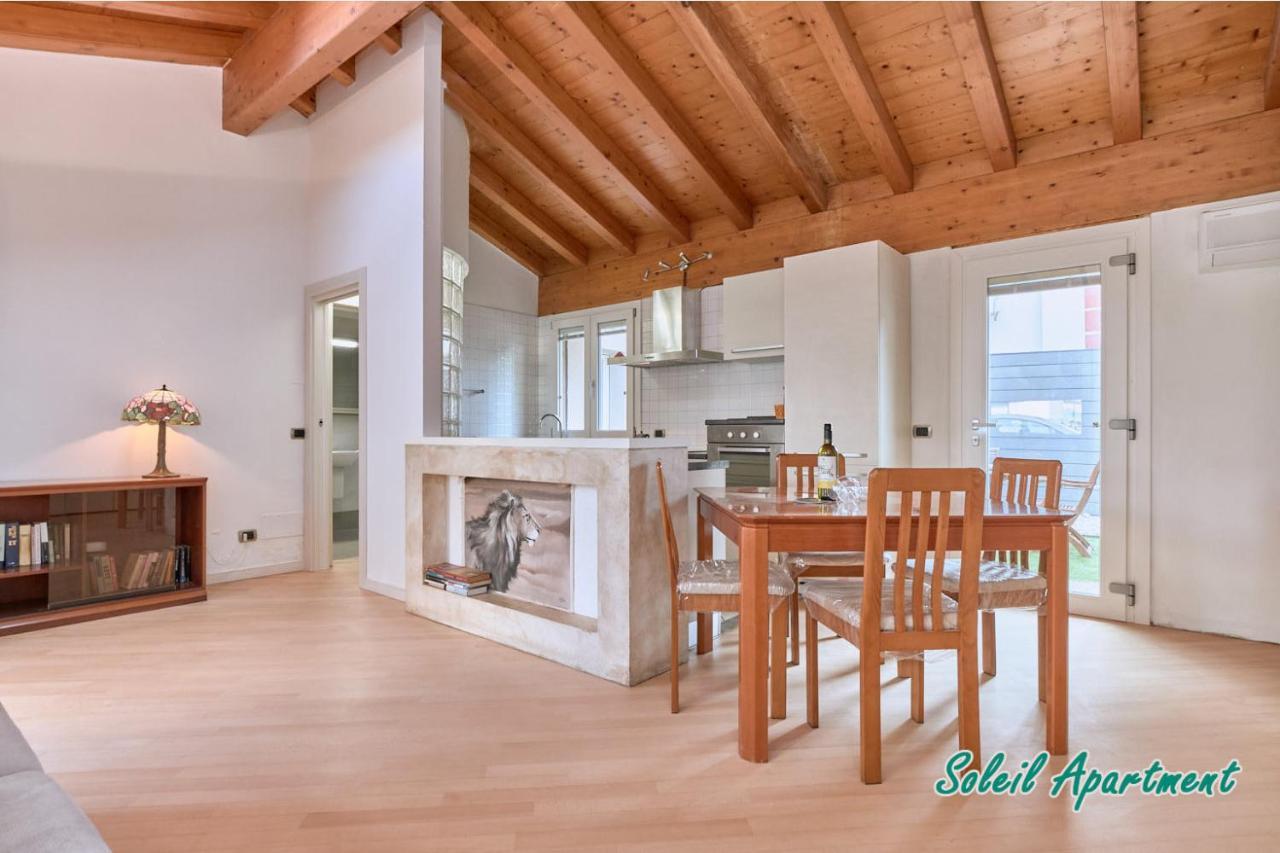 Casa Monique Apartments Ντεζεντσάνο ντελ Γκάρντα Εξωτερικό φωτογραφία