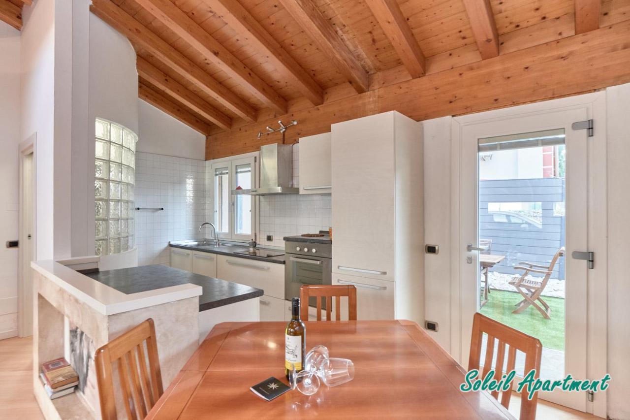 Casa Monique Apartments Ντεζεντσάνο ντελ Γκάρντα Εξωτερικό φωτογραφία